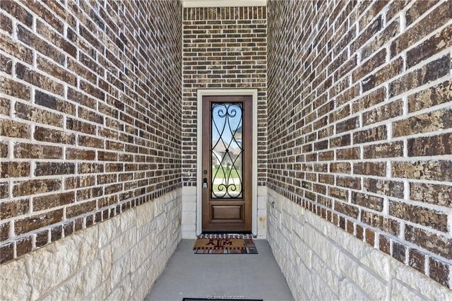 2509 Kimbolton Drive, College Station, TX 77845