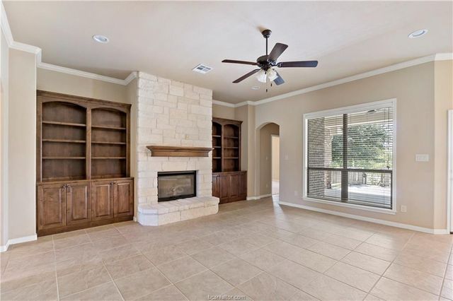 2509 Kimbolton Drive, College Station, TX 77845