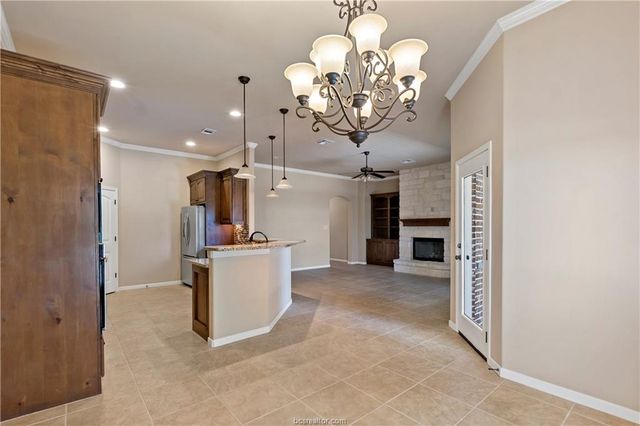 2509 Kimbolton Drive, College Station, TX 77845