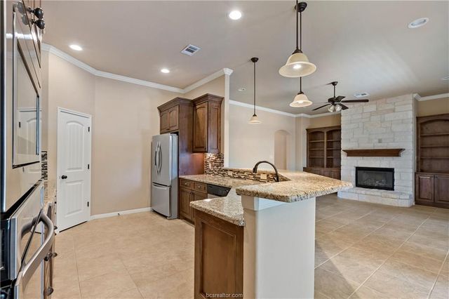 2509 Kimbolton Drive, College Station, TX 77845