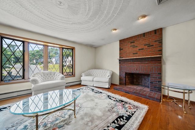 5 Mystic, Milford, MA 01757
