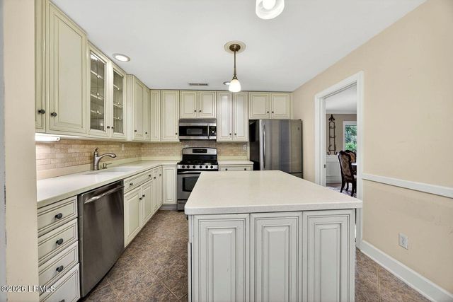 211 White Oaks Circle, Bluffton, SC 29910
