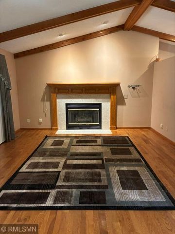 900 Ferndale Street S, Maplewood, MN 55119