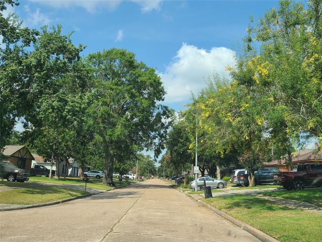 6402 Brookgate Drive, Spring, TX 77373