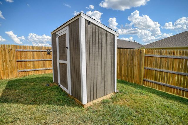 205 Driftwood LN, Bastrop, TX 78602