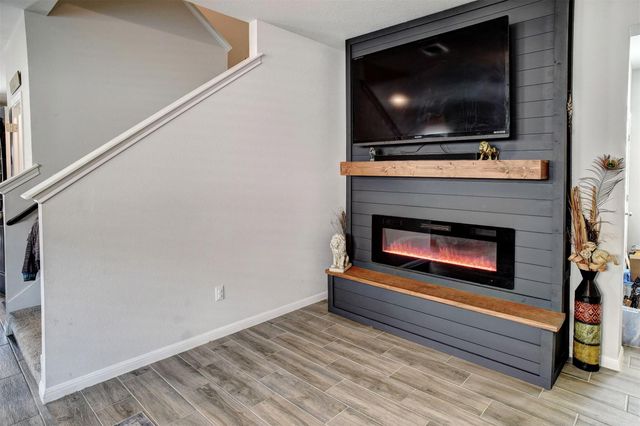 205 Driftwood LN, Bastrop, TX 78602