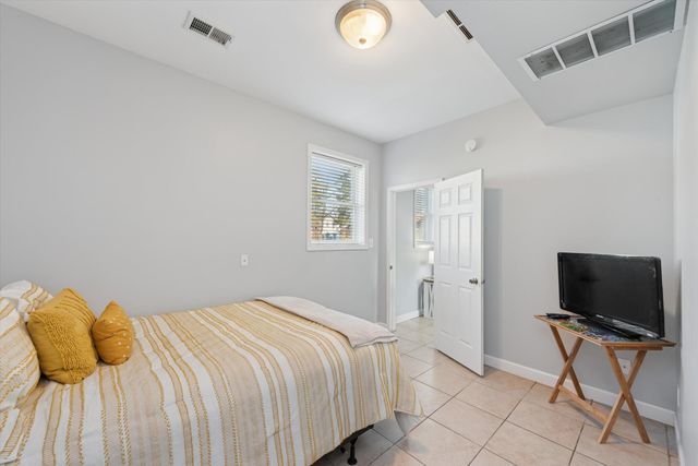 127 S 14th Street, Chesterton, IN 46304