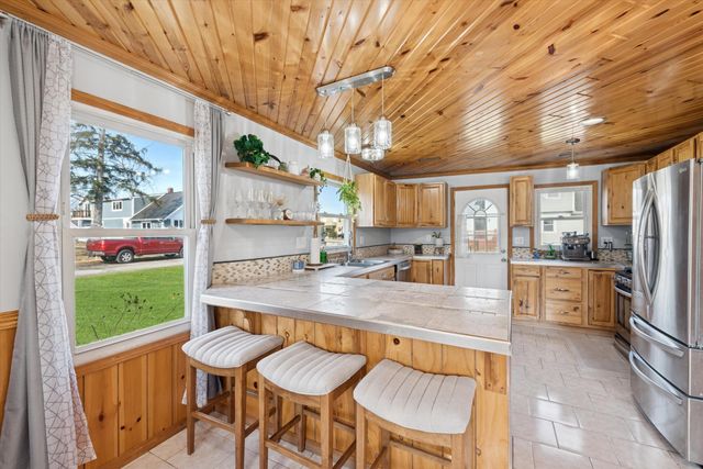 127 S 14th Street, Chesterton, IN 46304