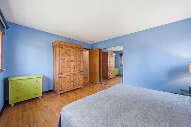 7036 Oxford Street, Bridgeview, IL 60455
