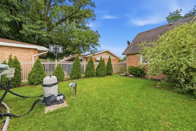 7036 Oxford Street, Bridgeview, IL 60455