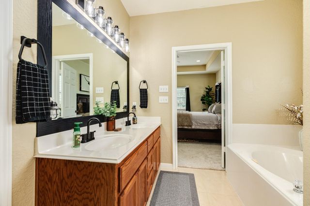 1132 Mill Road, Angleton, TX 77515