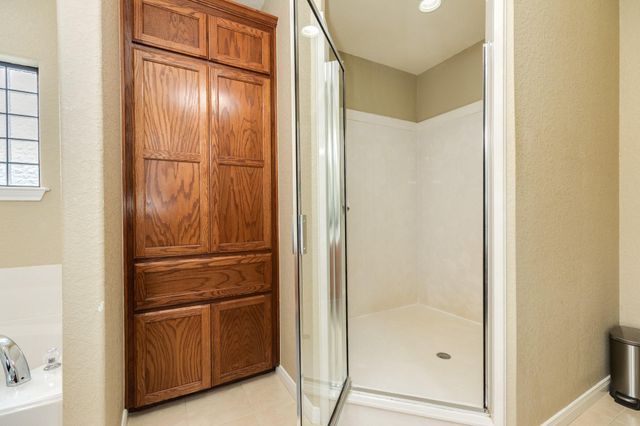 1132 Mill Road, Angleton, TX 77515