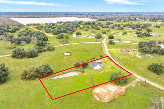 1132 Mill Road, Angleton, TX 77515