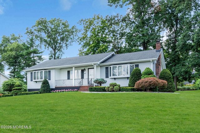 8 Cove Lane Road, Whippany, NJ 07981