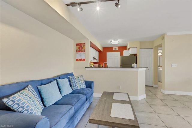 8285 Ibis Club DR # 809, Naples, FL 34104