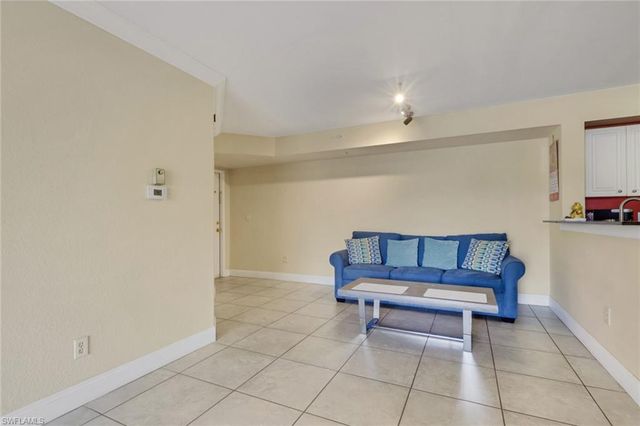 8285 Ibis Club DR # 809, Naples, FL 34104