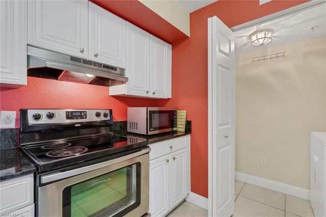 8285 Ibis Club DR # 809, Naples, FL 34104