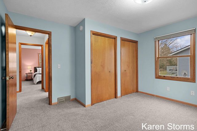 7454 Pheasant Run Drive, Hudsonville, MI 49426