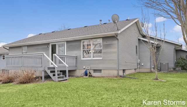 7454 Pheasant Run Drive, Hudsonville, MI 49426