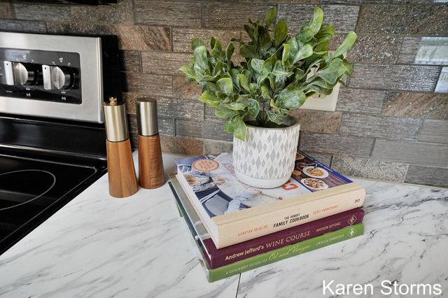 7454 Pheasant Run Drive, Hudsonville, MI 49426