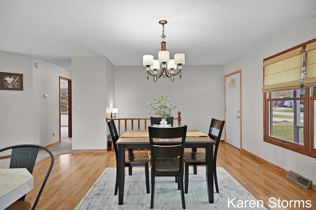 7454 Pheasant Run Drive, Hudsonville, MI 49426