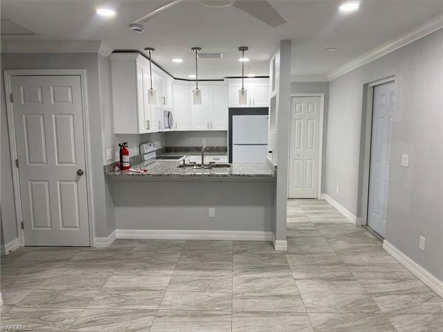 1948 Lillie ST, Fort Myers, FL 33916