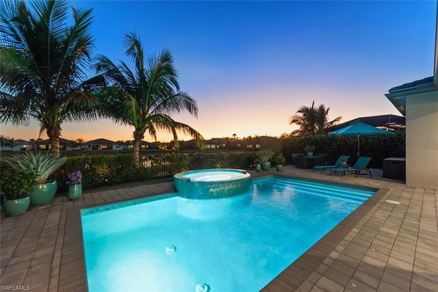12044 Oleander AVE, Naples, FL 34120