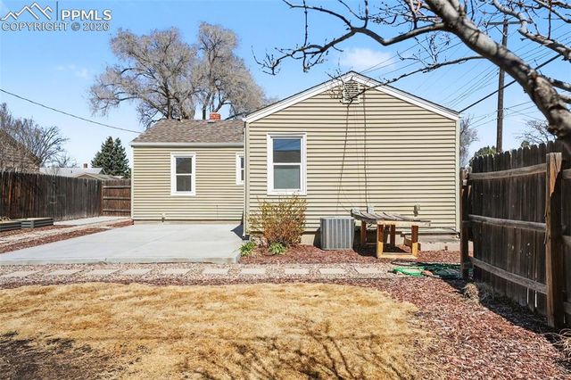 413 E Madison Street, Colorado Springs, CO 80907
