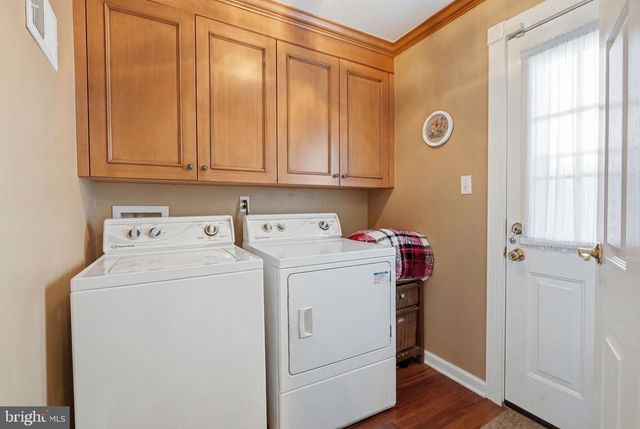63 FLORISTER DR, Hamilton, NJ 08690