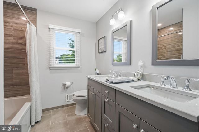 63 FLORISTER DR, Hamilton, NJ 08690