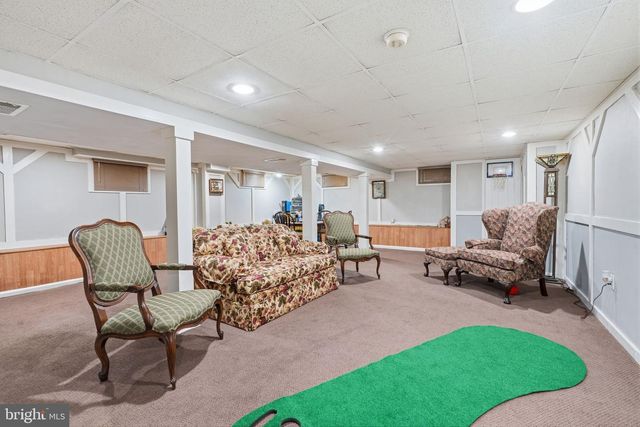 63 FLORISTER DR, Hamilton, NJ 08690