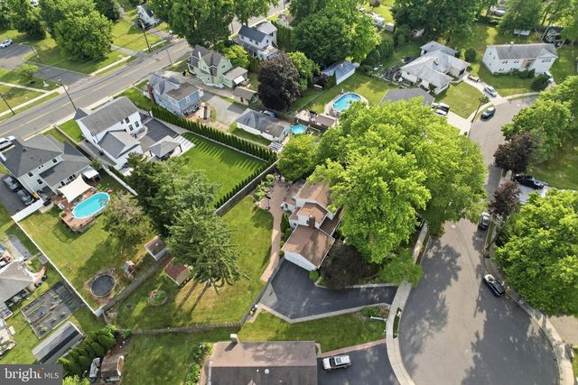 63 FLORISTER DR, Hamilton, NJ 08690
