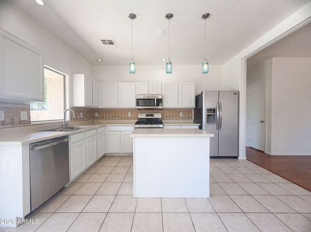 40282 N PRZEWALSKI Street, San Tan Valley, AZ 85140