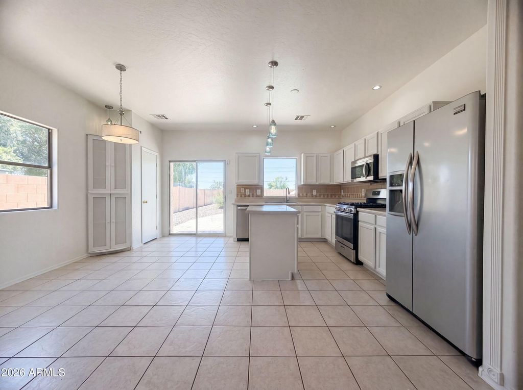 40282 N PRZEWALSKI Street, San Tan Valley, AZ 85140 — photo 2