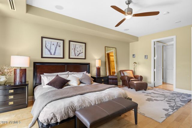 2211 E Camelback Road Unit 207, Phoenix, AZ 85016