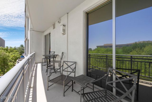 2211 E Camelback Road Unit 207, Phoenix, AZ 85016
