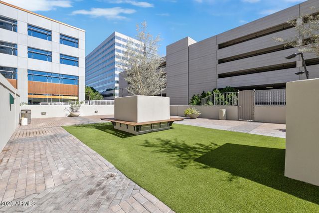2211 E Camelback Road Unit 207, Phoenix, AZ 85016