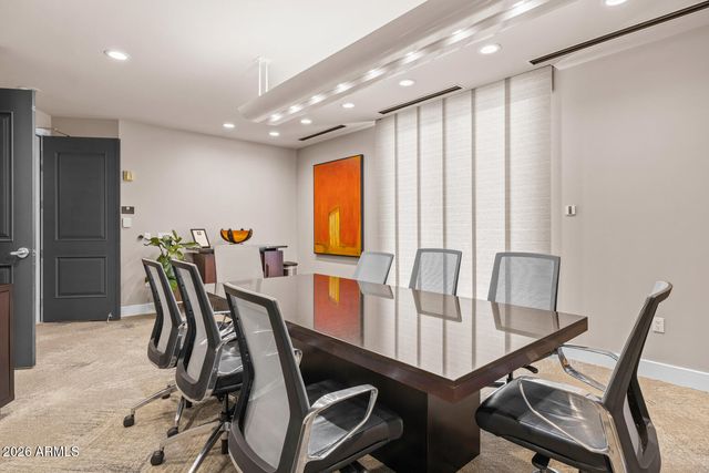 2211 E Camelback Road Unit 207, Phoenix, AZ 85016