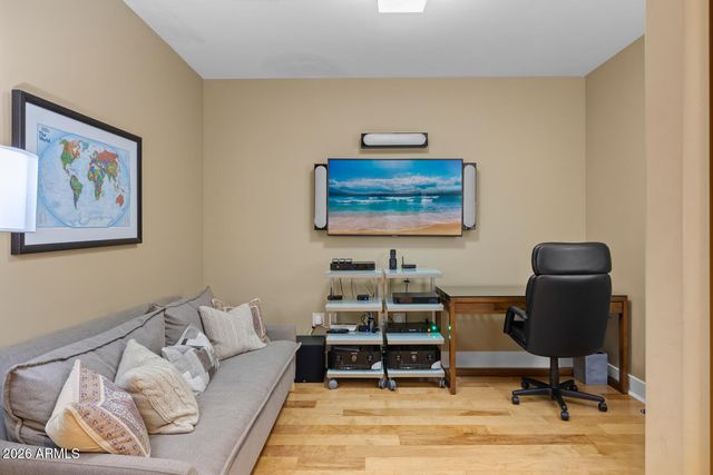 2211 E Camelback Road Unit 207, Phoenix, AZ 85016