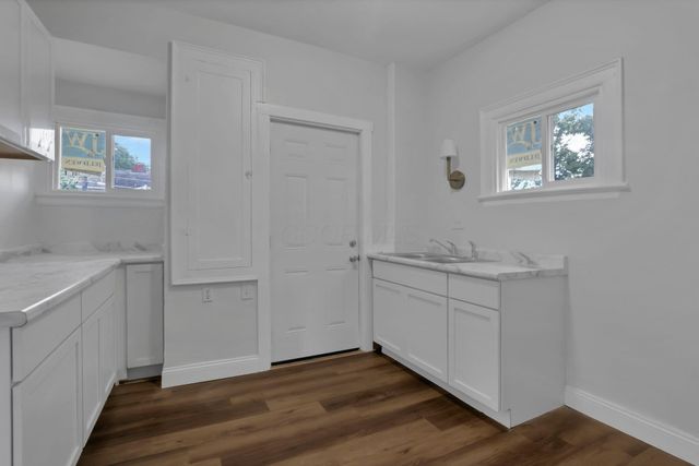 2675 Sullivant Avenue, Columbus, OH 43204