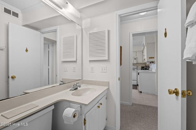 2008 E Fort Macon Road E H-13, Atlantic Beach, NC 28512