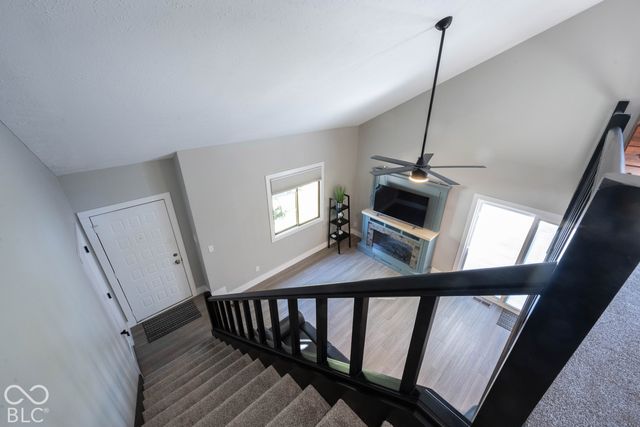 566 Conner Creek Drive, Fishers, IN 46038