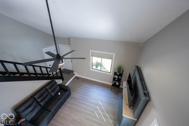 566 Conner Creek Drive, Fishers, IN 46038