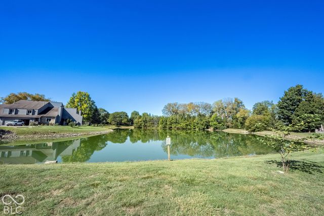 566 Conner Creek Drive, Fishers, IN 46038