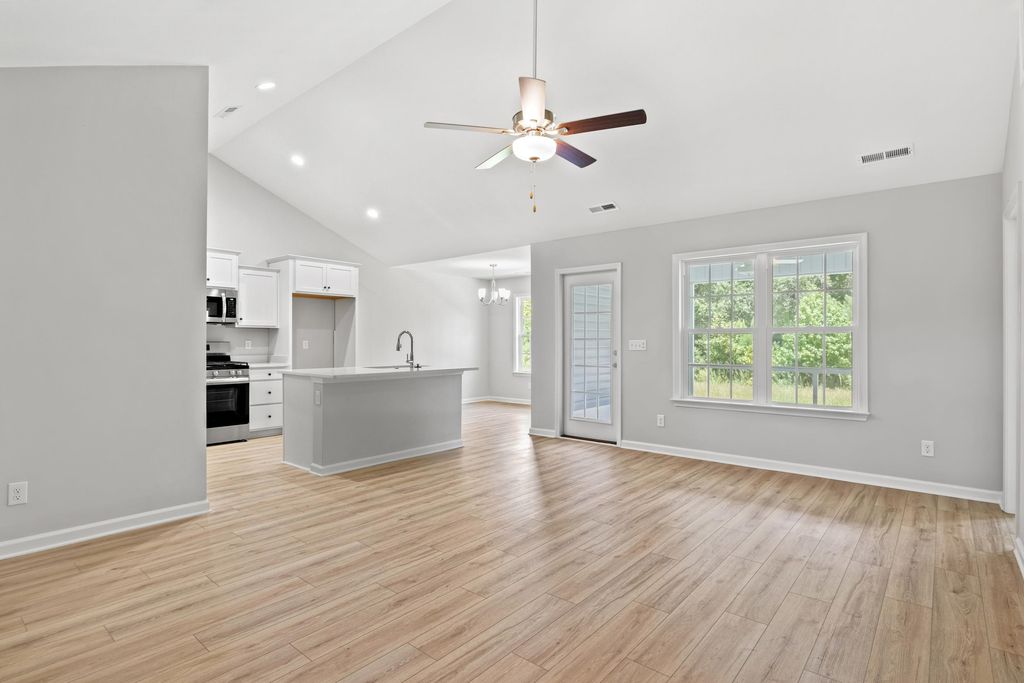 188 Moury Dr, Georgetown, SC 29440 — photo 2
