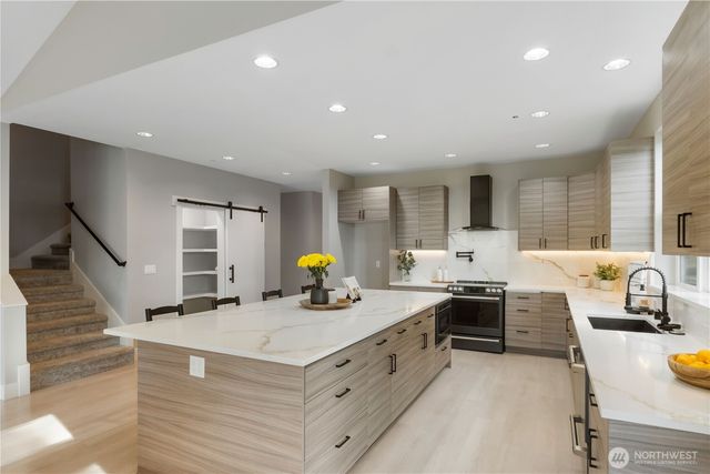 6598 Vandermark Road E, Bonney Lake, WA 98391