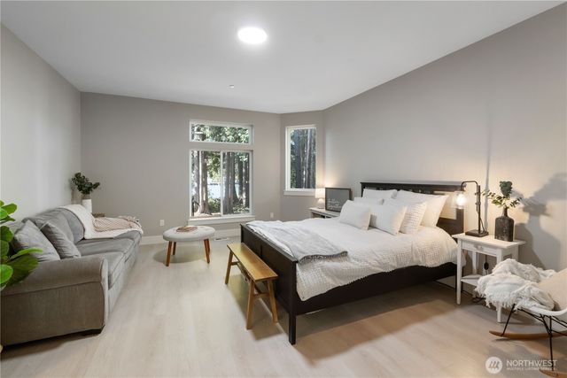 6598 Vandermark Road E, Bonney Lake, WA 98391
