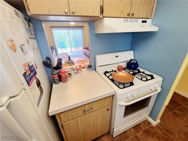 2206 E 6th ST, Lehigh Acres, FL 33936