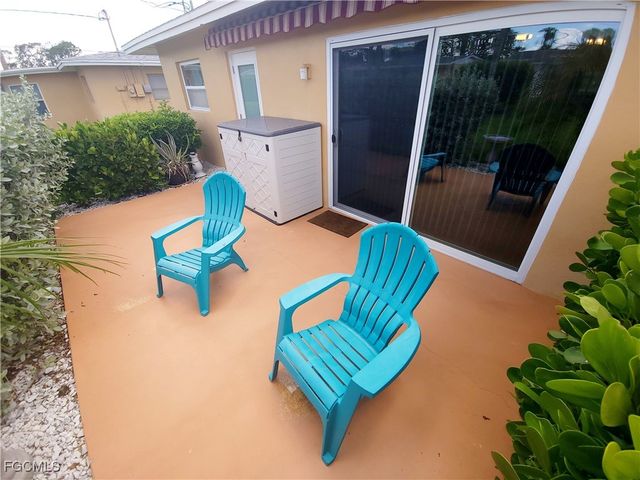 2206 E 6th ST, Lehigh Acres, FL 33936