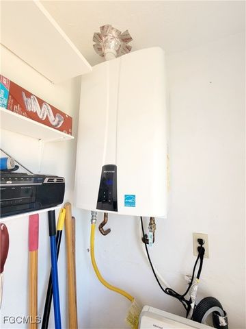 2206 E 6th ST, Lehigh Acres, FL 33936